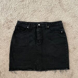 BLACK DENIM SKIRT